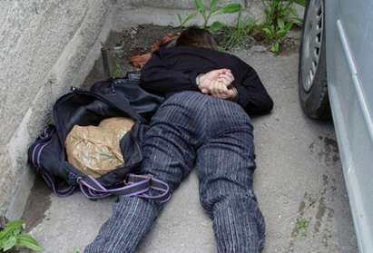 Наркодилър се озова в ареста след разходка с гаджето в центъра на Бургас