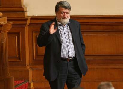 Вежди Рашидов разказа мръснишки виц в парламента, за да оправдае свое предложение