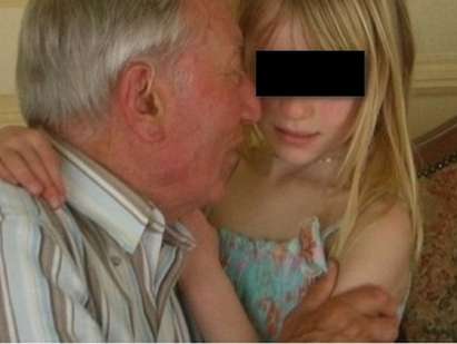 73-годишен немски педофил блудствал с три деца в бургаски квартал, остава в ареста