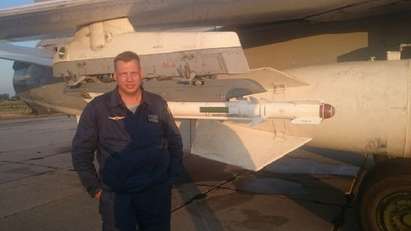Извънредно! Разкриха кой е загиналият пилот на Су-24 (ПОТРЕСАВАЩА СНИМКА 18+)