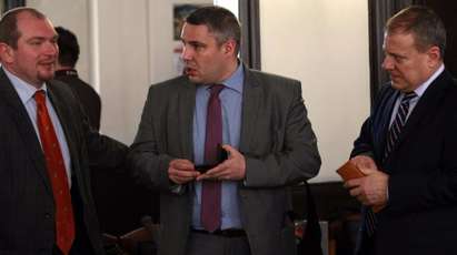 Шеф на български съд забрани тесни поли, прозрачни блузки и високи токове