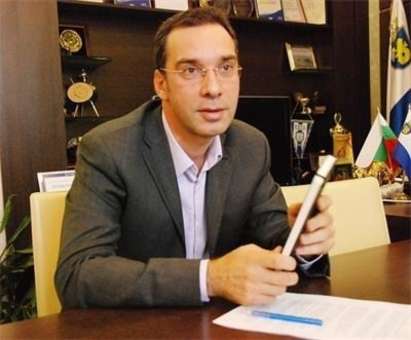Димитър Николов става шеф на кметовете в България