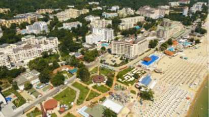 Слънчев бряг и Златни пясъци влязоха в десетката за най-евтини курорти сред руснаците