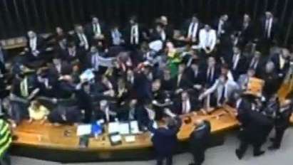 Долната камара на бразилския парламент подкрепи импийчмънт на Дилма Русеф