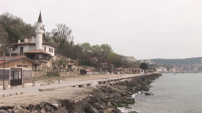 Рекорден наплив на румънски туристи по Черноморието за Великден
