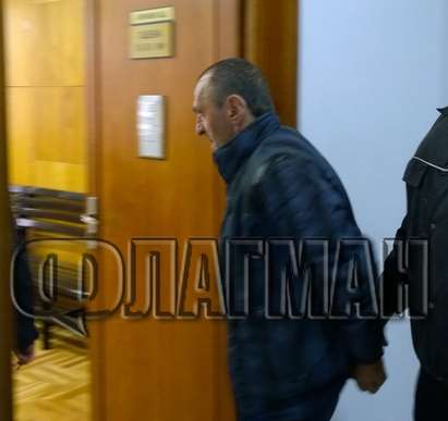 Ето го рецидивиста Алекси Стоянов, наръгал полицай от Карнобат