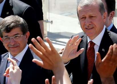 Официално: Давутоглу премиер на Турция само до 22 май