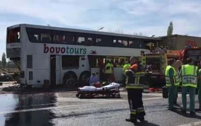 Българи пак гинат по пътищата! Жестока катастрофа с автобус и два камиона в Белгия уби нашенец