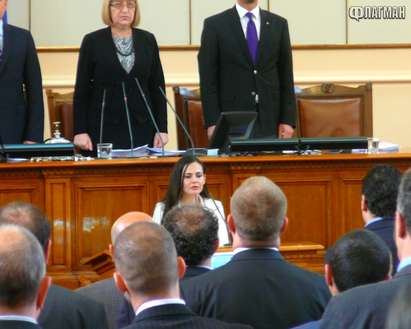 Парадокс: Мариана Тодорова от АБВ положи клетва като депутат за втори път