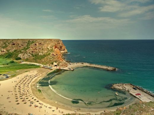 Гнусно! Туристи освиниха най-красивия български плаж