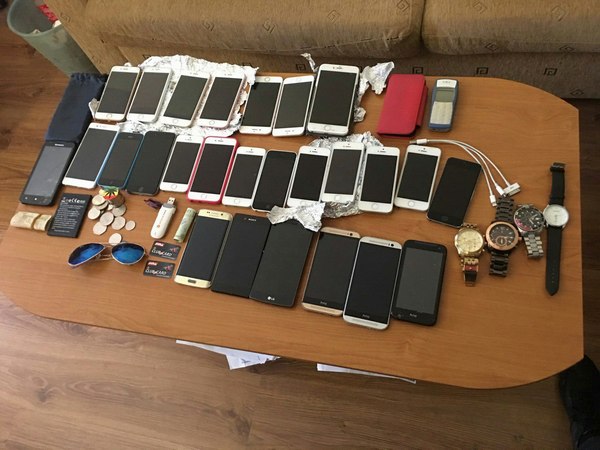 Младеж си направи колекция от откраднати айфони. Вижте задигнатите вещи, има ли ваши?