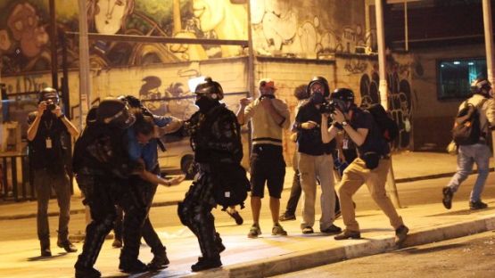 Бой в Сао Паоло заради отстраняването на Русеф