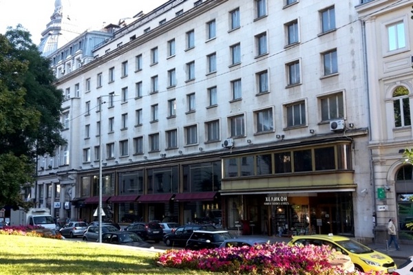 Дарина Павлова продаде „Гранд хотел България“