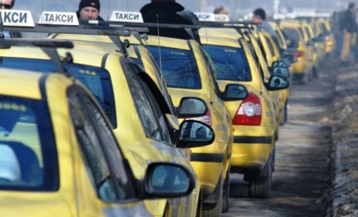 Лоша новина за таксиметровите шофьори и клиентите им
