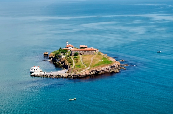 Остров Света Анастасия ви очаква и през октомври