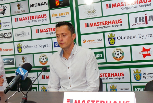 Старши треньорът на Нефтохимик Христо Янев: Лудогорец е хегемон в българския футбол, но ние имаме своите шансове