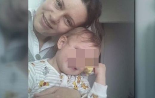 Щастлива развръзка: Малката Ема, която беше похитена в мол, вече е при майка си в България (ВИДЕО)