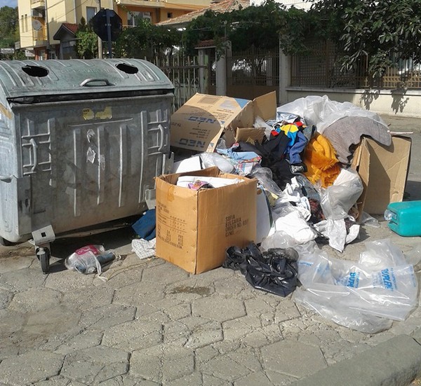 Важно за бургазлии: След ремонт не изхвърляйте до казаните – Общината извозва отпадъците безплатно