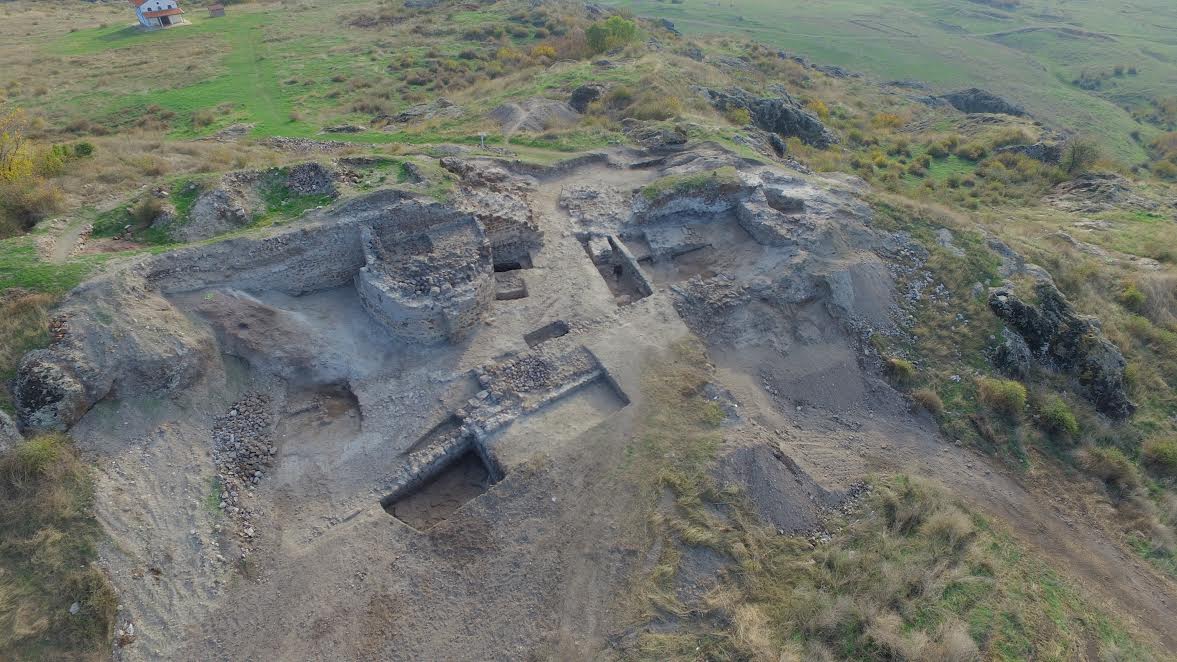 Успешно приключиха археологически разкопки на крепостта Русокастро