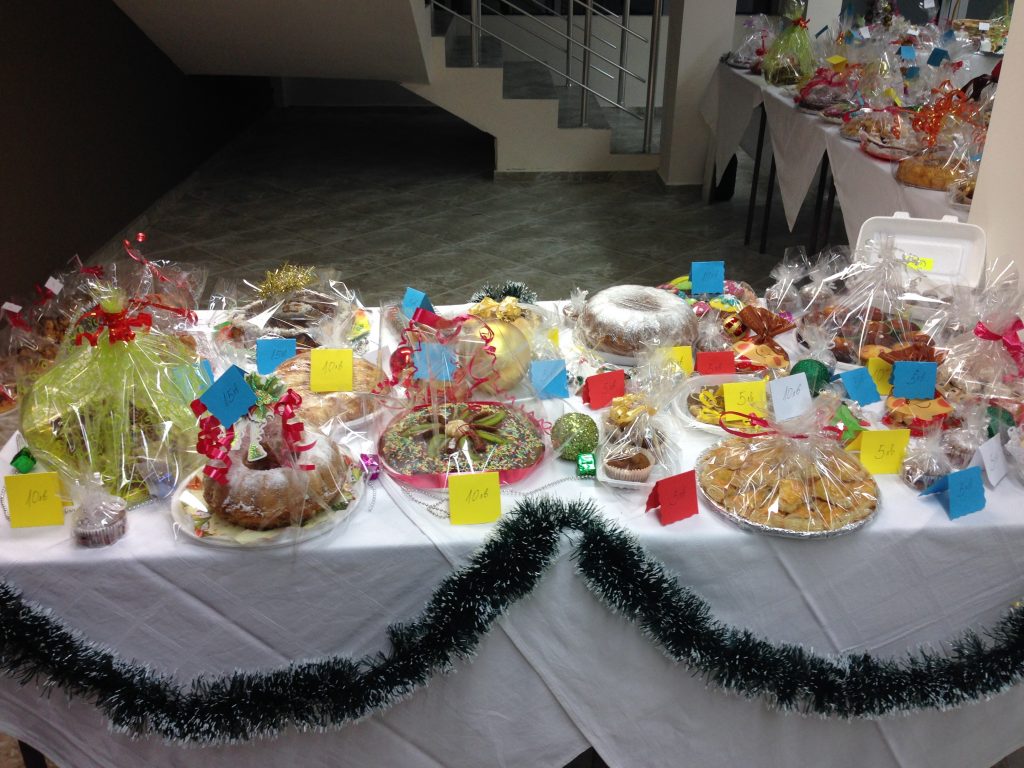Училището в Приморско организира Коледен благотворителен базар