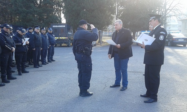 Бургаските жандармеристи получиха награди за овладяването на бежанския бунт в Харманли