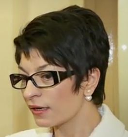 Десислава Атанасова: Радев да забрави за фуражката и козируването пред чужди държави (ВИДЕО)