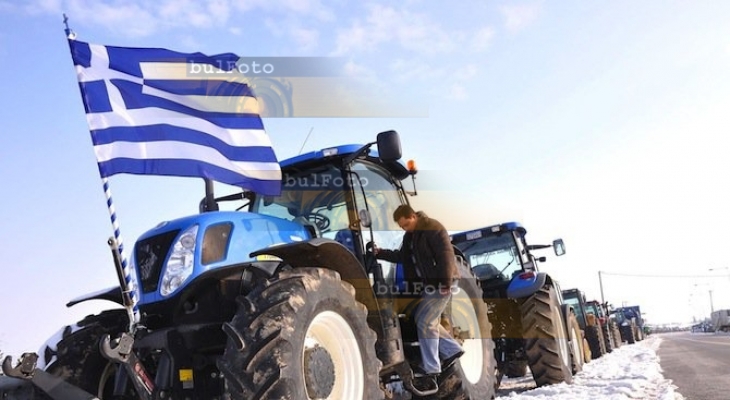 Извънредно от ГКПП "Кулата-Промахон": Гръцки трактори блокираха движението в двете посоки
