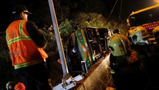 Ужасяваща катастрофа с автобус! 28 души загинаха (СНИМКИ 18+)