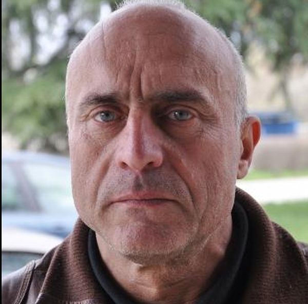 Откриха обесен мъж във Варна, може би е изчезналият професор