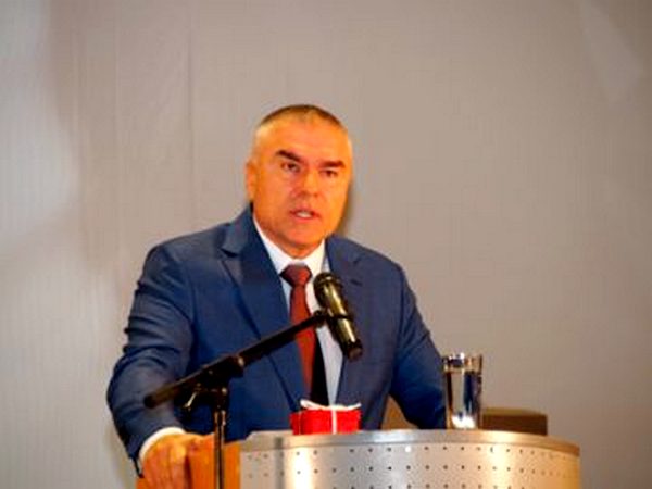 Преференциални резерви на Марешки се отказват масово от парламента