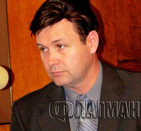 Бившият зам.-кмет на Бургас Красимир Николов е инвеститорът от ул.”Гладстон”