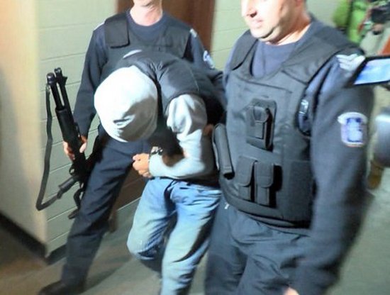 Извънредно! Арестуваха в Бургас опасен руснак, издирван от Интерпол за убийство, мъчения и гаври с деца