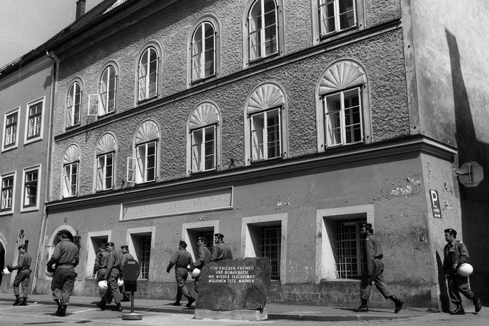 Австрийският съд разглежда отчуждаването на родната къща на Хитлер