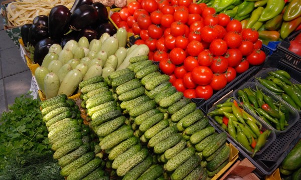 Време за плодове и зеленчуци – хем полезни, хем по-евтини