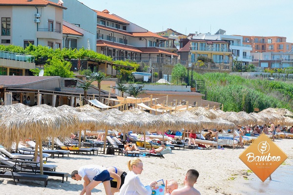 На плажа Буджака край Созопол се подготвят за изключително вълнение
