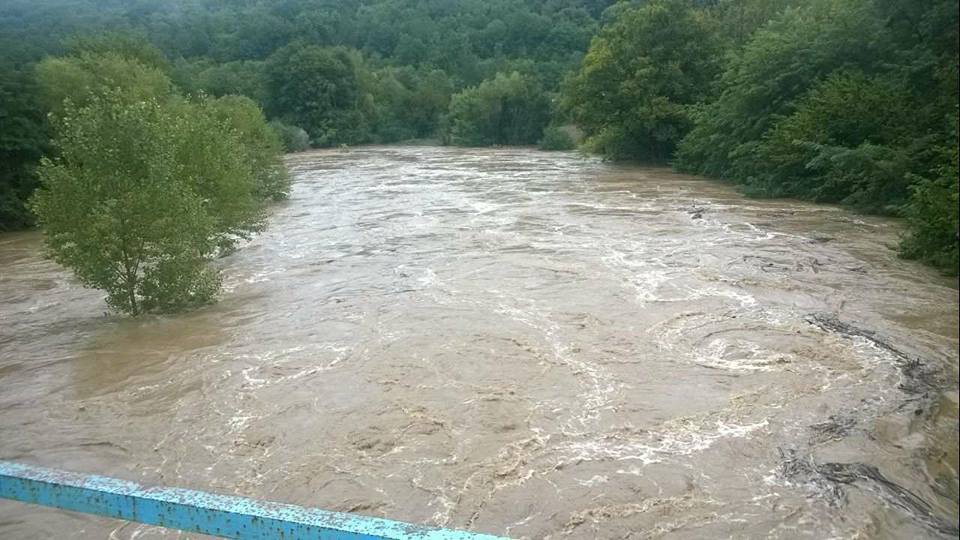 Кметът Илиян Янчев от епицентъра на бедствието: В Странджа продължава да вали, Велека е стряскащо пълноводна