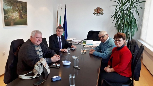 Бургаският депутат Петър Кънев се срещна с кмета на Сунгурларе: Умуват как да намалят безработицата в района