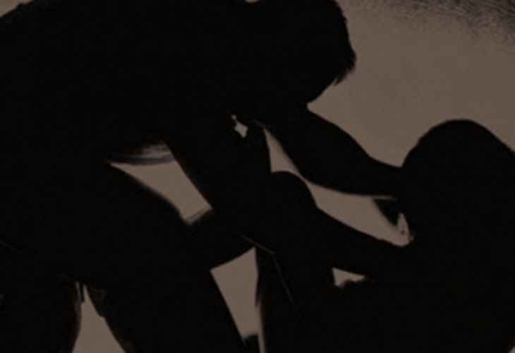 Гърция потресена: Разгонени пакистанци изнасилиха 13-годишно момченце на о-в Евия