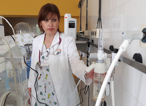 Дариха скъпа апаратура за спасяването на недоносени бебета в неонатологията на УМБАЛ-Бургас (ВИДЕО)