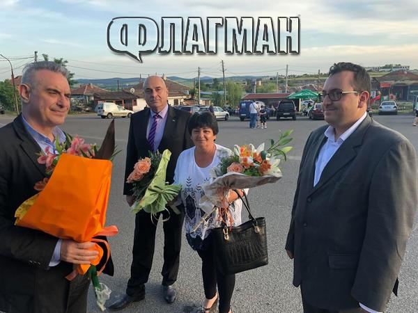 Трима патриоти и кмет на ГЕРБ пристигнаха за празника на странджанското село Дебелт