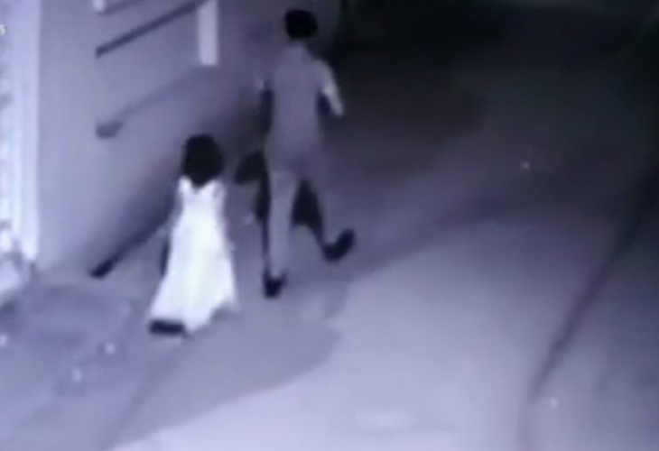 Ужасяващи КАДРИ: Отвеждат 6-годишна шаферка на сватба, за да я изнасилят и убият