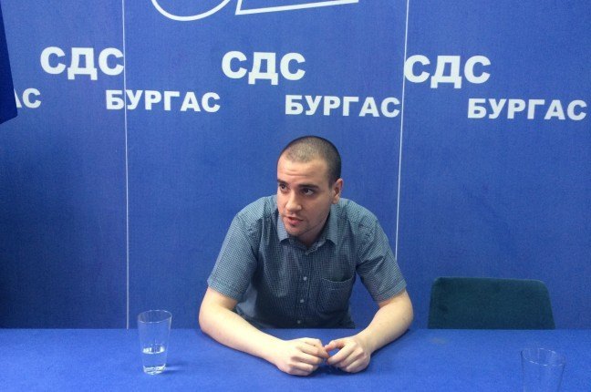 Кристиян Трифонов е новият лидер на младежите от СДС в Бургас