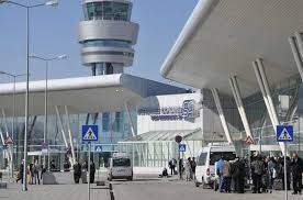 Уволнение и наказания на Летище София заради пуснатите без проверка пътници от Ливан