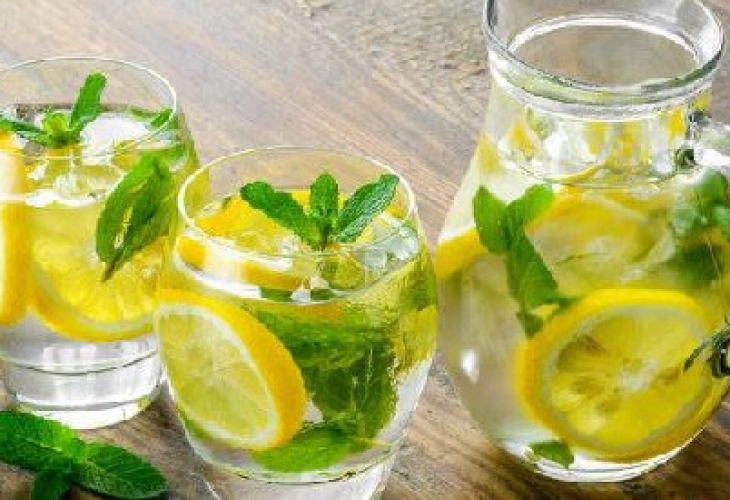 4 разбити мита за ползите от лимоновата вода