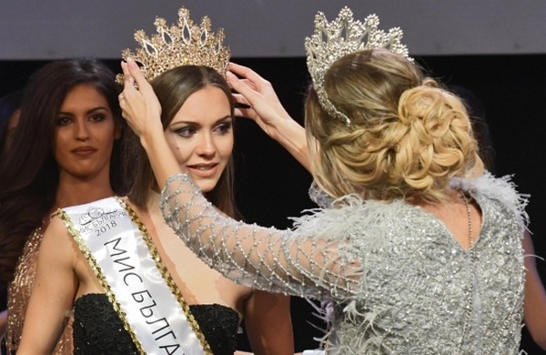 Бургазлийките са най-красивите жени! Хубавицата Теодора Мудева грабна короната „Мис България 2018”