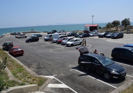Съветници предлагат да се разшири безплатният паркинг до Солниците