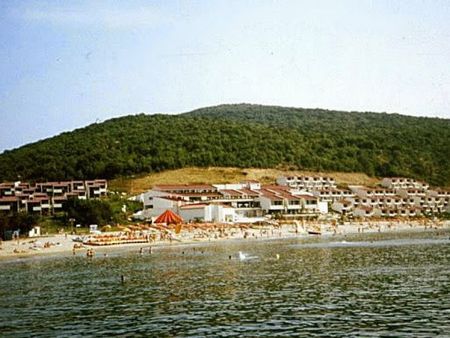 Спомени от соца: В кои ваканционни комплекси беше забранено за българи