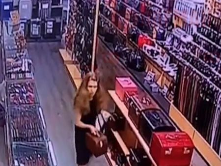 Нагла дама открадна кутия за бижута от магазин в София