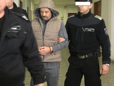 Украинецът, издирван с червена бюлетина на Интерпол, се укривал в частна квартира в Бургас