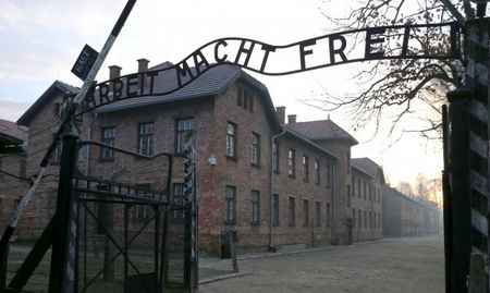 75 г. откакто Червената армия влезе в Аушвиц: Спомен за Холокоста